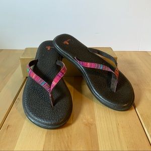 SOLDMulti-color Sanuk FlipFlops